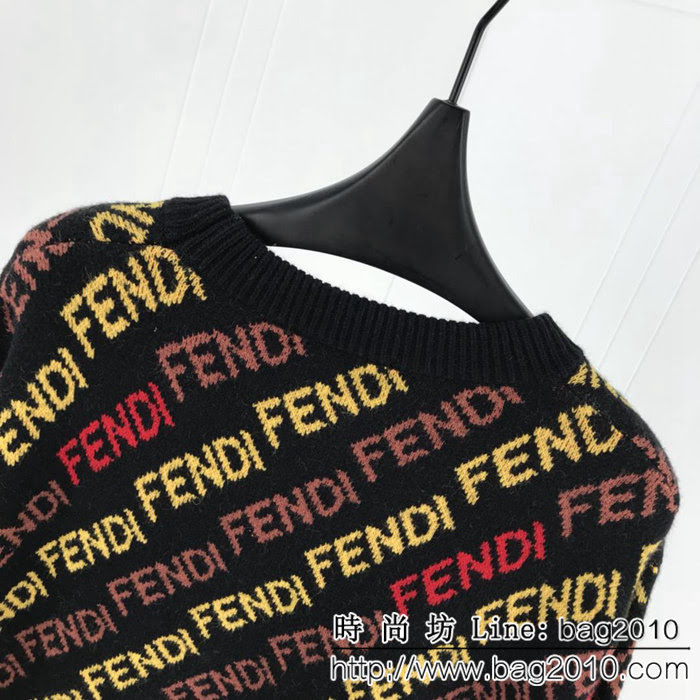 FENDI芬迪 18ss秋冬新款毛衣 全身字母提花圖案 採用羊毛混紡面料 舒適柔軟 高版本男女同款 ydi2325